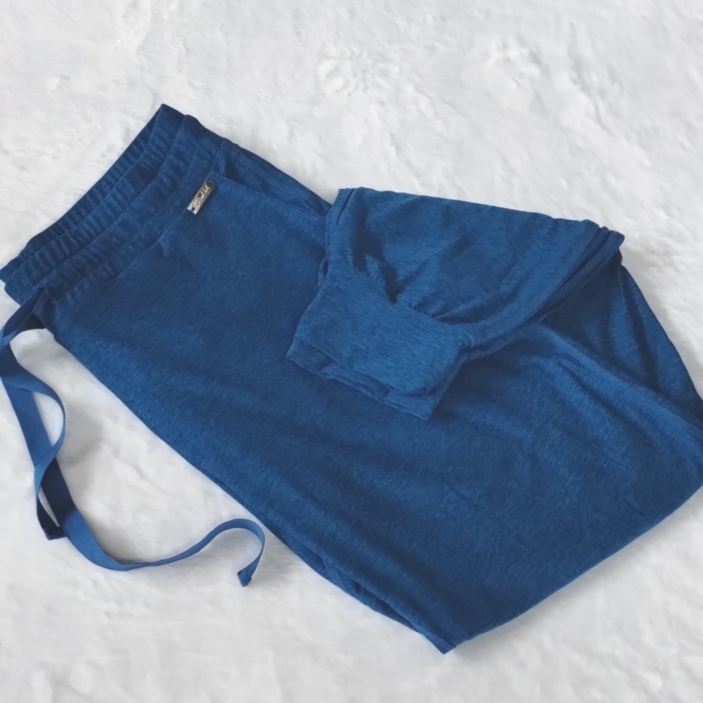 Bombshell Cozy Joggers - Picture 5 of 11